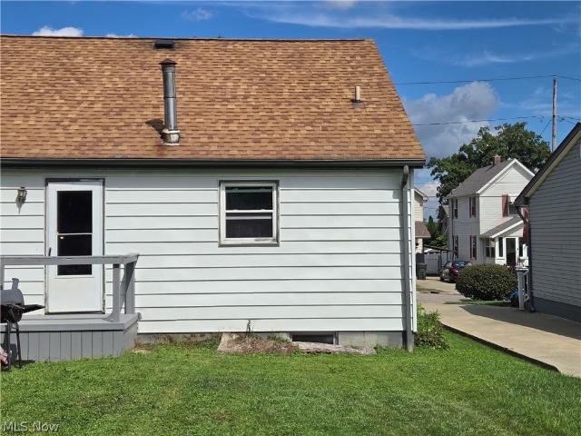 House for sale in Dogpatch, Struthers