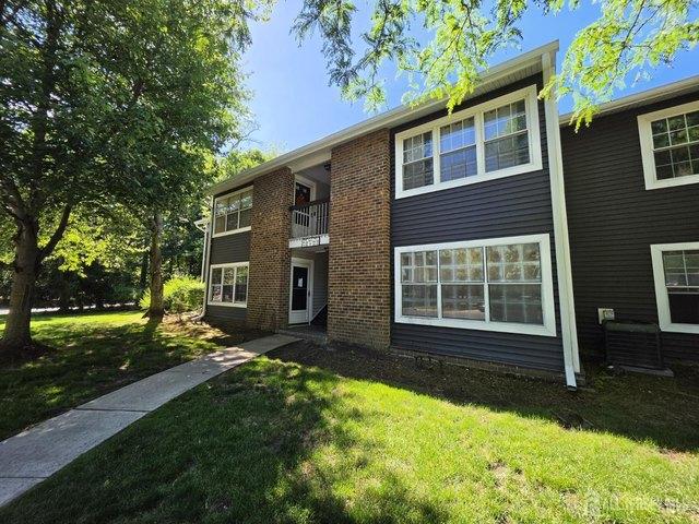 Condo for sale in North Brunswick, New Jersey