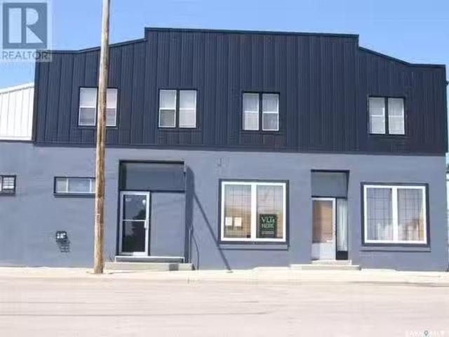 House for sale in Fox Valley, Saskatchewan