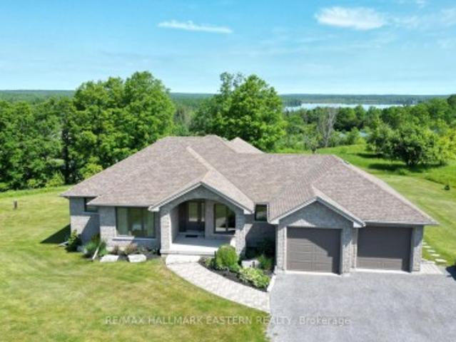 House for sale in Methuen, Ontario