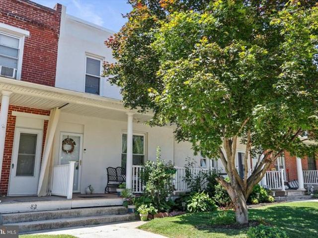Townhouse for sale in Mount Wolf, Pennsylvania