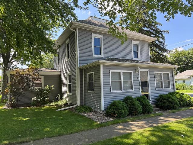 House for sale in Chadwick, Illinois