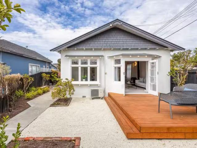 House for sale in Chaslands, Canterbury
