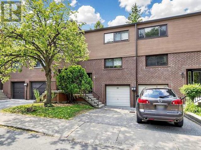 Townhouse for sale in Woburn, Ontario
