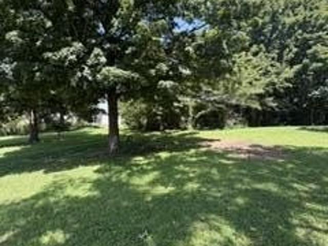 House for sale in Summer Shade, Metcalfe County