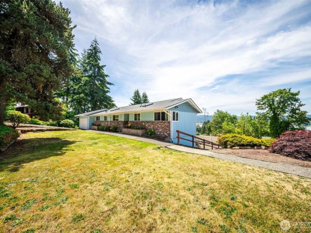 House for sale in Kalama, Washington