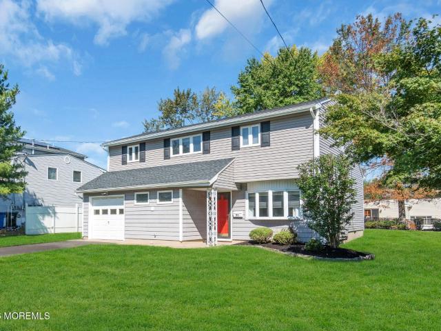 House for sale in Sayerwood South, Old Bridge Township