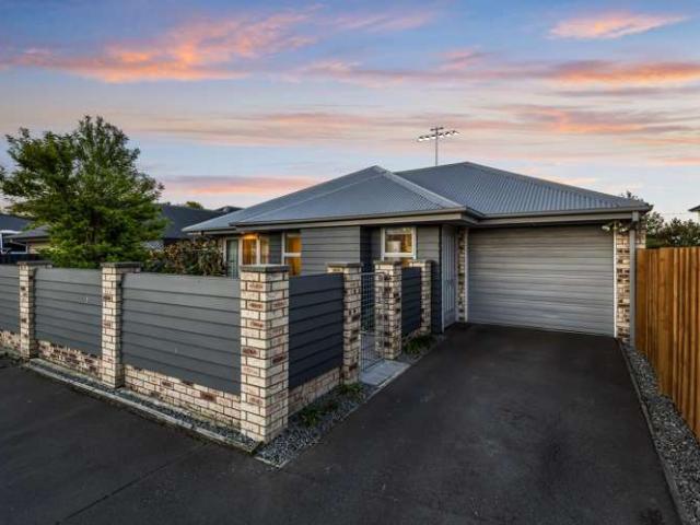 House for sale in Saint Albans, Fendalton-Waimari-Harewood Community