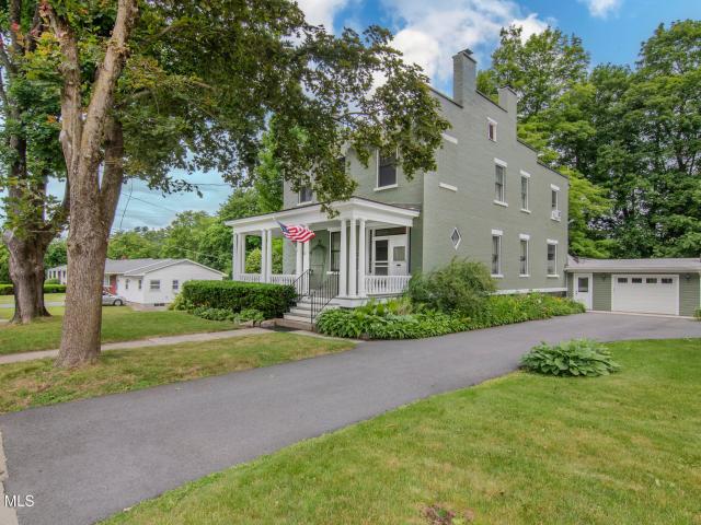 House for sale in Saratoga, New York