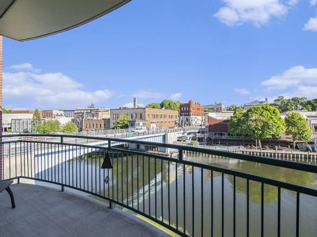 Condo for sale in Manistee, Michigan