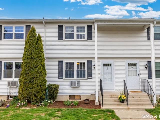 Townhouse for sale in Hebron, Connecticut