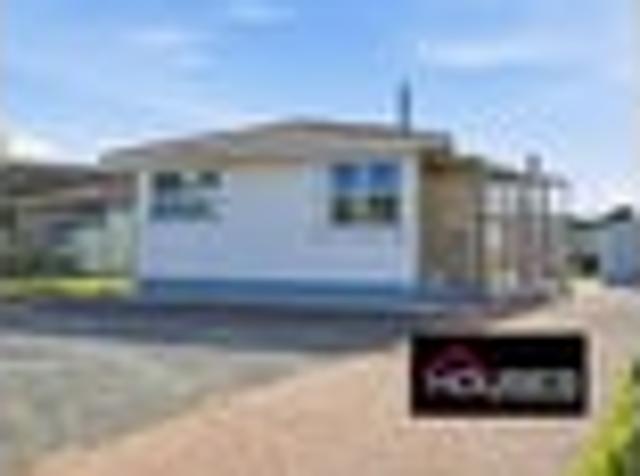 House for sale in Whakatu