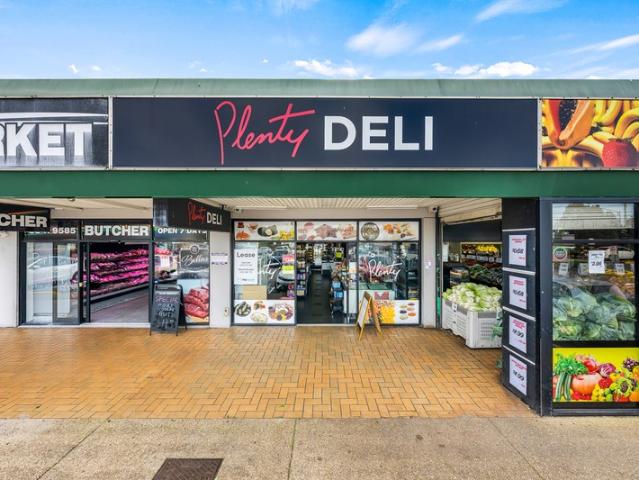 Retail for rent in Toombul, Queensland