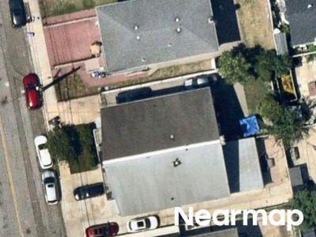House for sale in Queens, Arverne