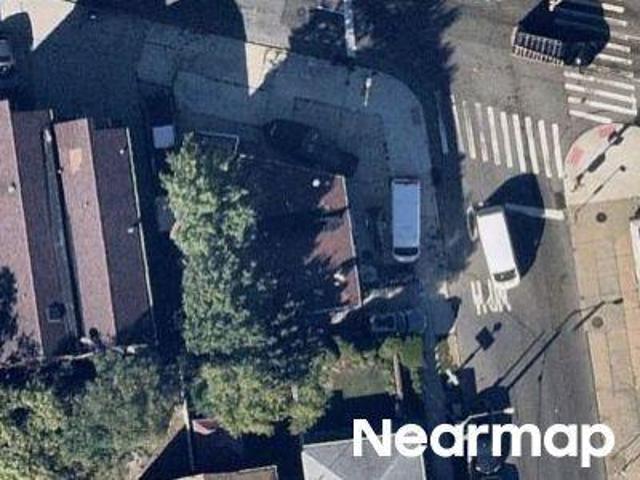 House for sale in Queens, Arverne