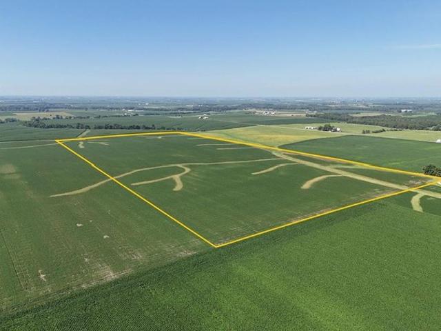 Farm for sale in Crawfordsville, Iowa
