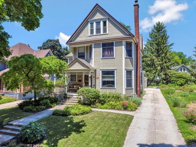 House for sale in Wauwatosa, Wisconsin