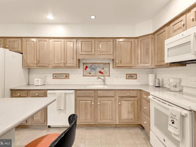 Condo for sale in Chevy Chase Park, Bethesda