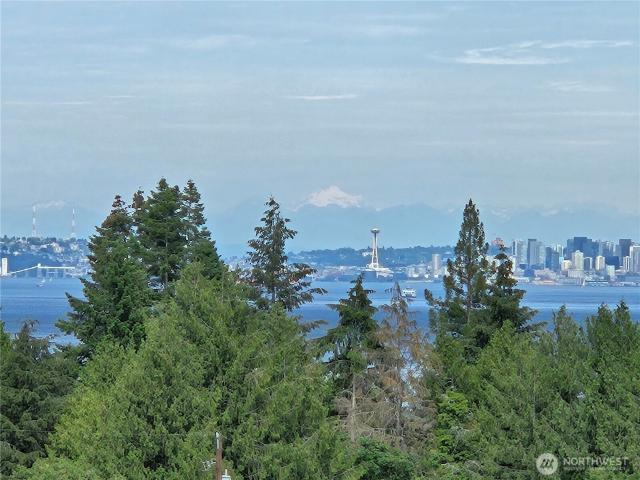 House for sale in Manchester, Kitsap County