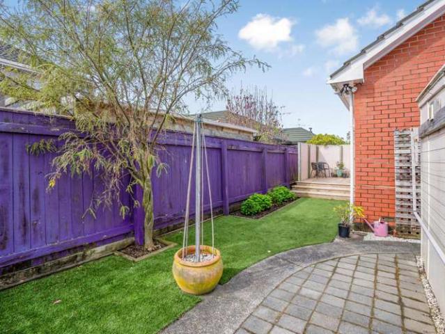 Apartment for sale in Days Bay, Wellington