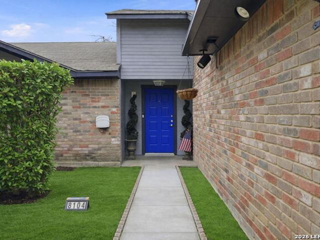 House for sale in Live Oak, Texas