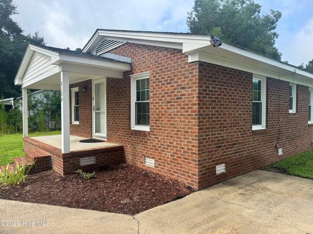 House for sale in Saratoga, North Carolina