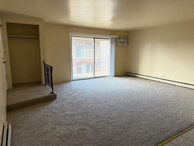 Condo for rent in Woodridge Condo for rent in Woodridge
