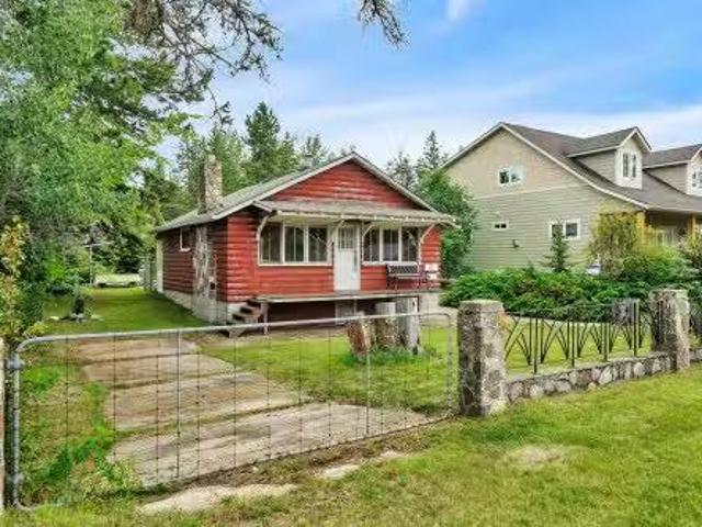House for sale in Alberta