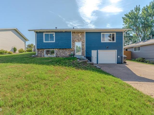House for sale in Mandan, North Dakota