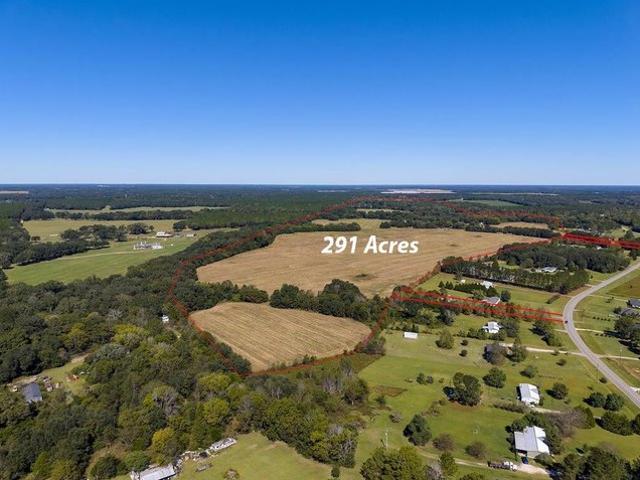 Farm for sale in Leesburg, Lee County