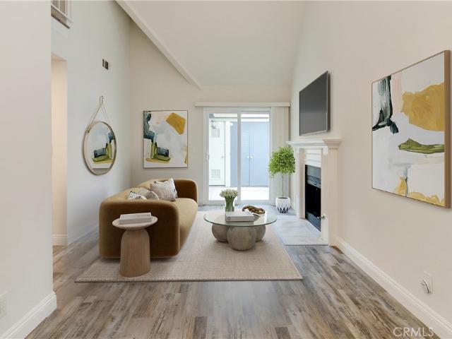 Condo for sale in Costa Mesa, California