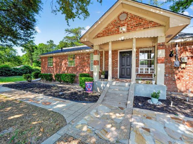 House for sale in Henderson, Texas