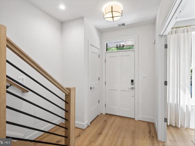 Townhouse for sale in Lyles-Crouch, Alexandria