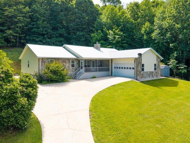 House for sale in Hiawassee, Georgia
