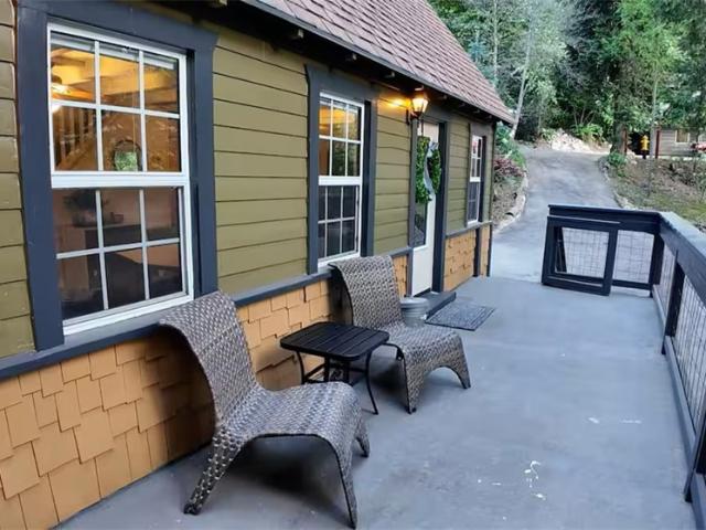 House for sale in Cedar Glen, California