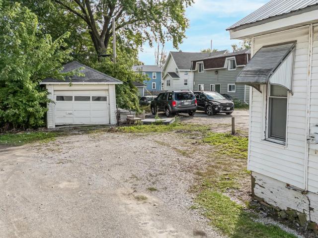 House for sale in Oshkosh, Winnebago County