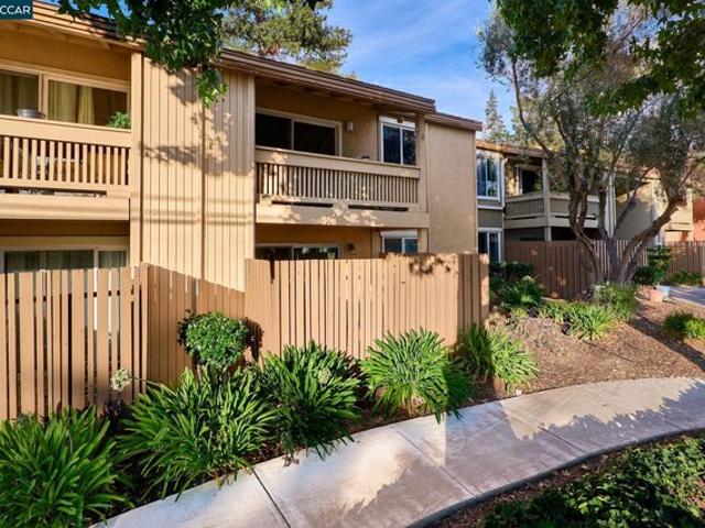 Condo for sale in Concord, California