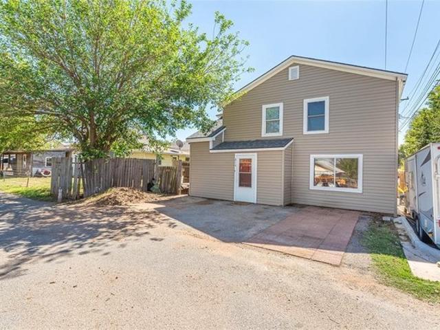 House for sale in Clinton, Custer County
