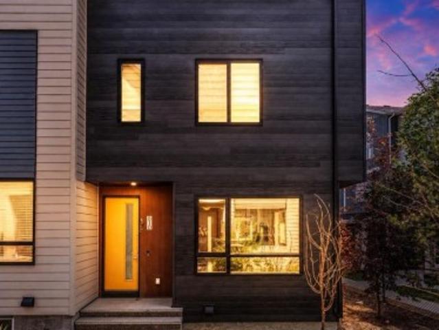 Townhouse for sale in Northwest, Alberta