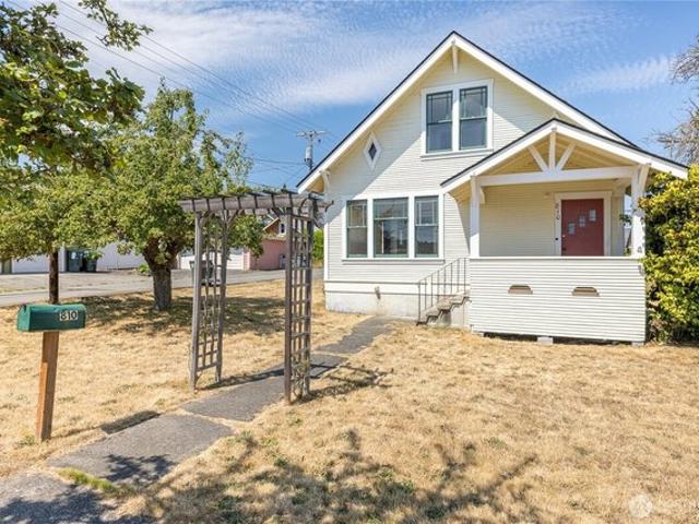 House for sale in Port Angeles, Washington