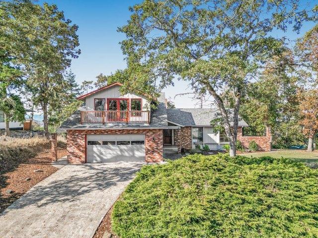 House for sale in Roseburg, Douglas County