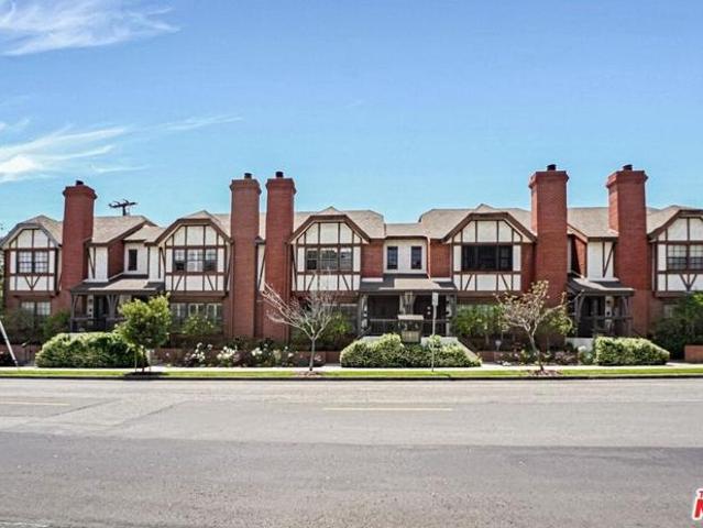 Condo for sale in Santa Monica, California