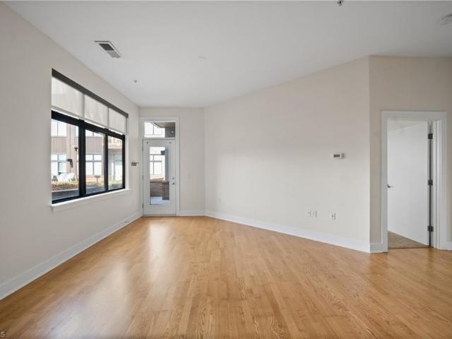 Condo for sale in Pfafftown, North Carolina