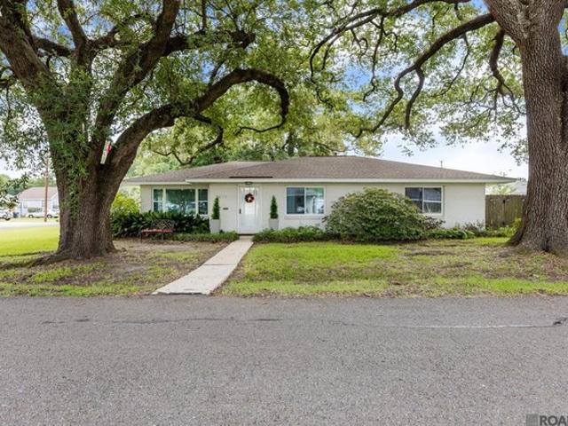 House for sale in Port Allen, Louisiana