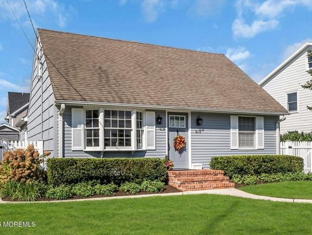 House for sale in Spring Lake, Monmouth County