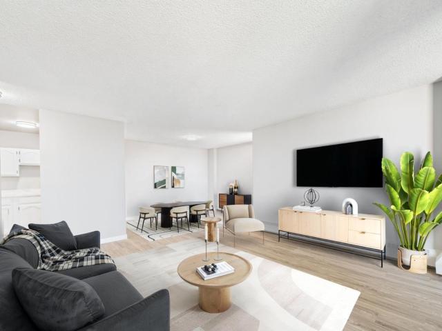 Apartment for sale in Wedgewood, Alberta