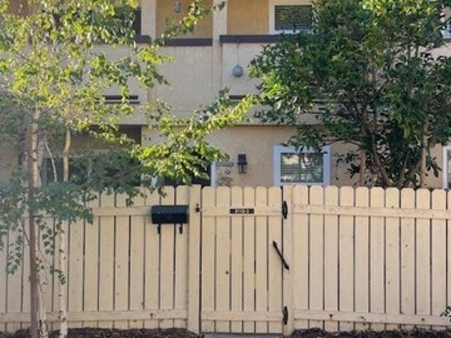 Townhouse for sale in Reseda, California