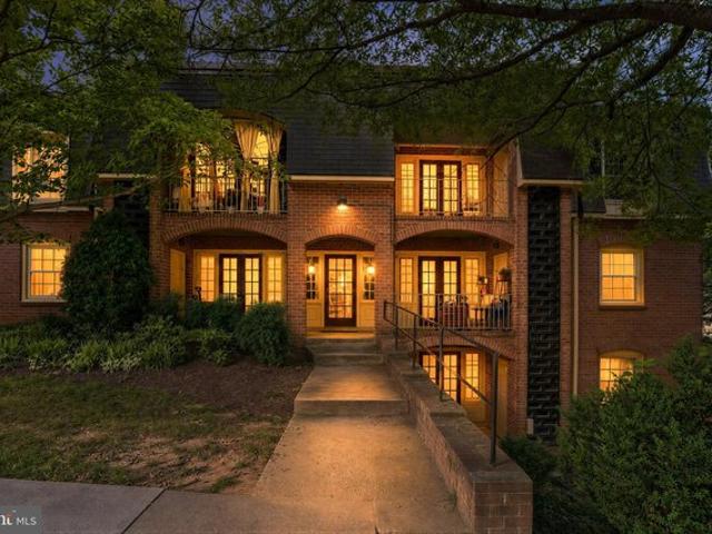Condo for sale in Virginia