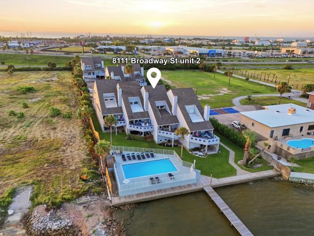 Townhouse for sale in Galveston, Texas