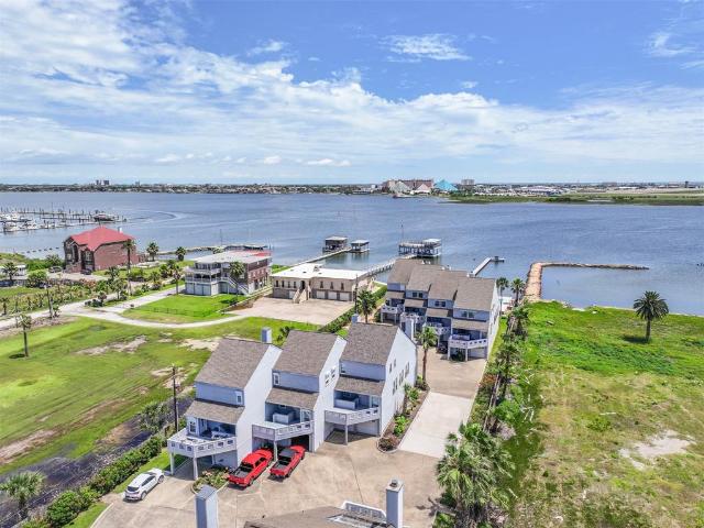 Townhouse for sale in Galveston